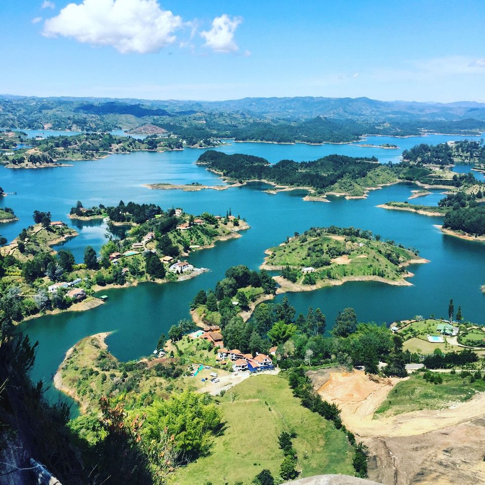 Discover the Serene Beauty of Guatapé Reservoir in Colombia