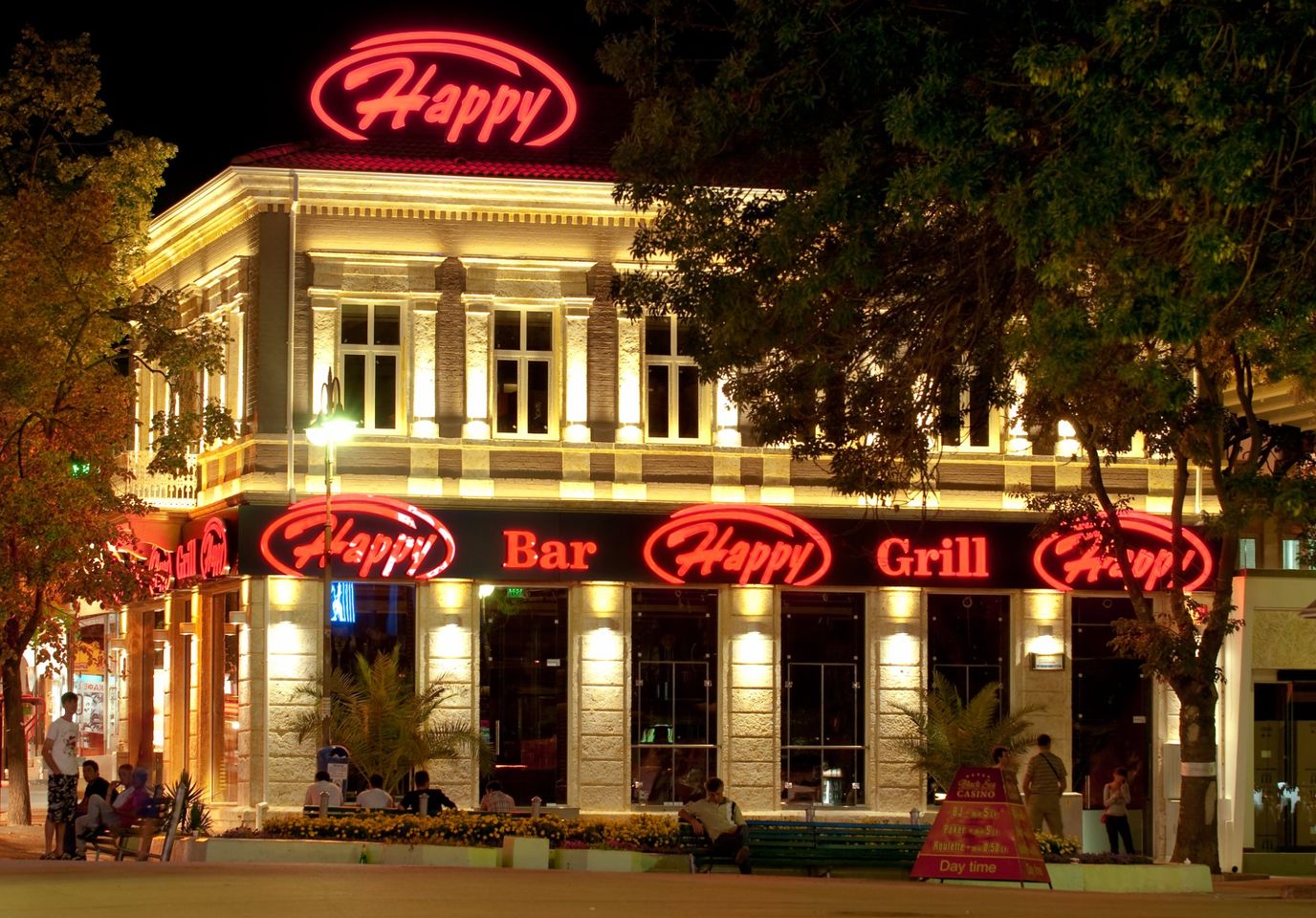 Happy Bar & Grill Varna Center