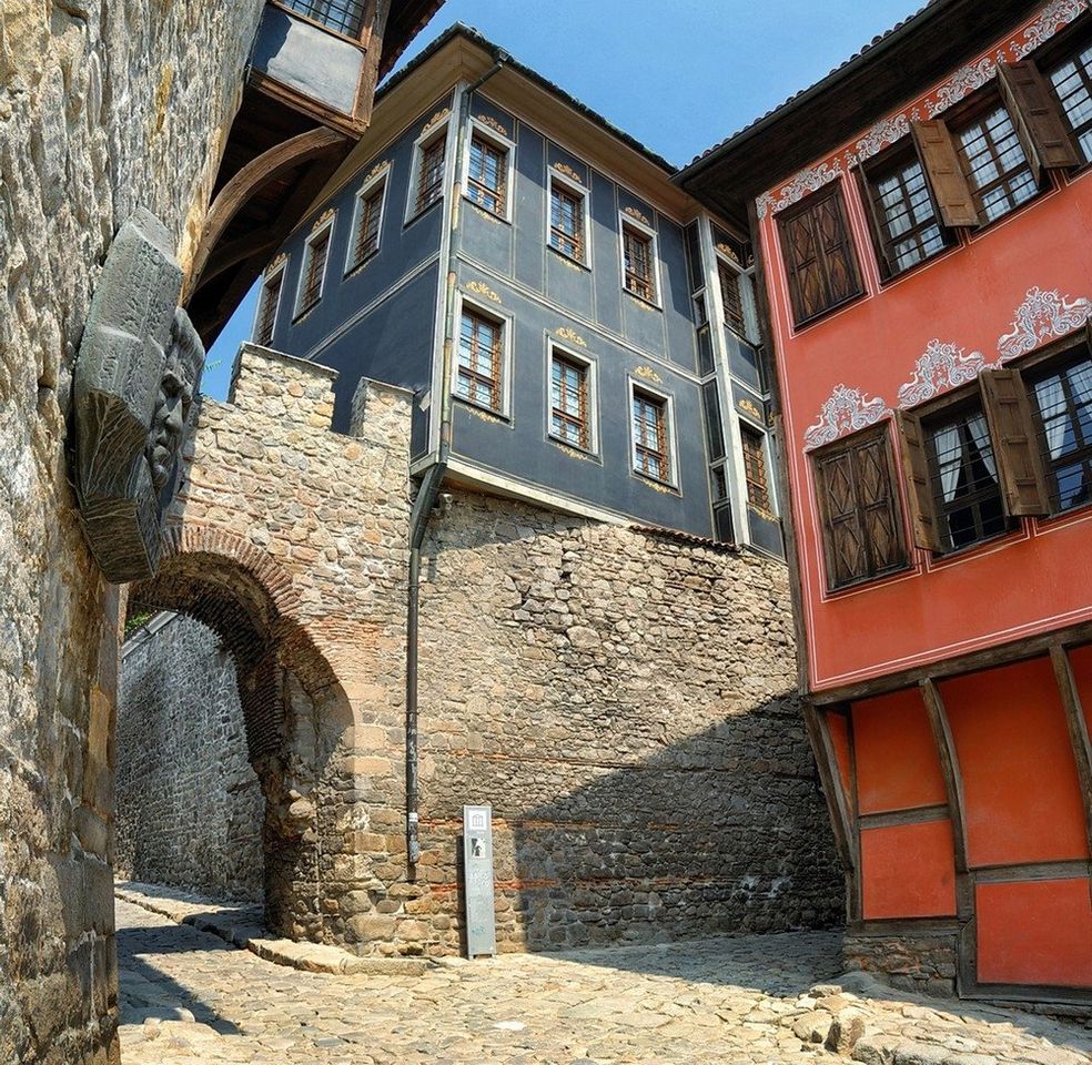 Uncovering Bulgarias Hidden Gem: Hisar Kapia in Plovdiv