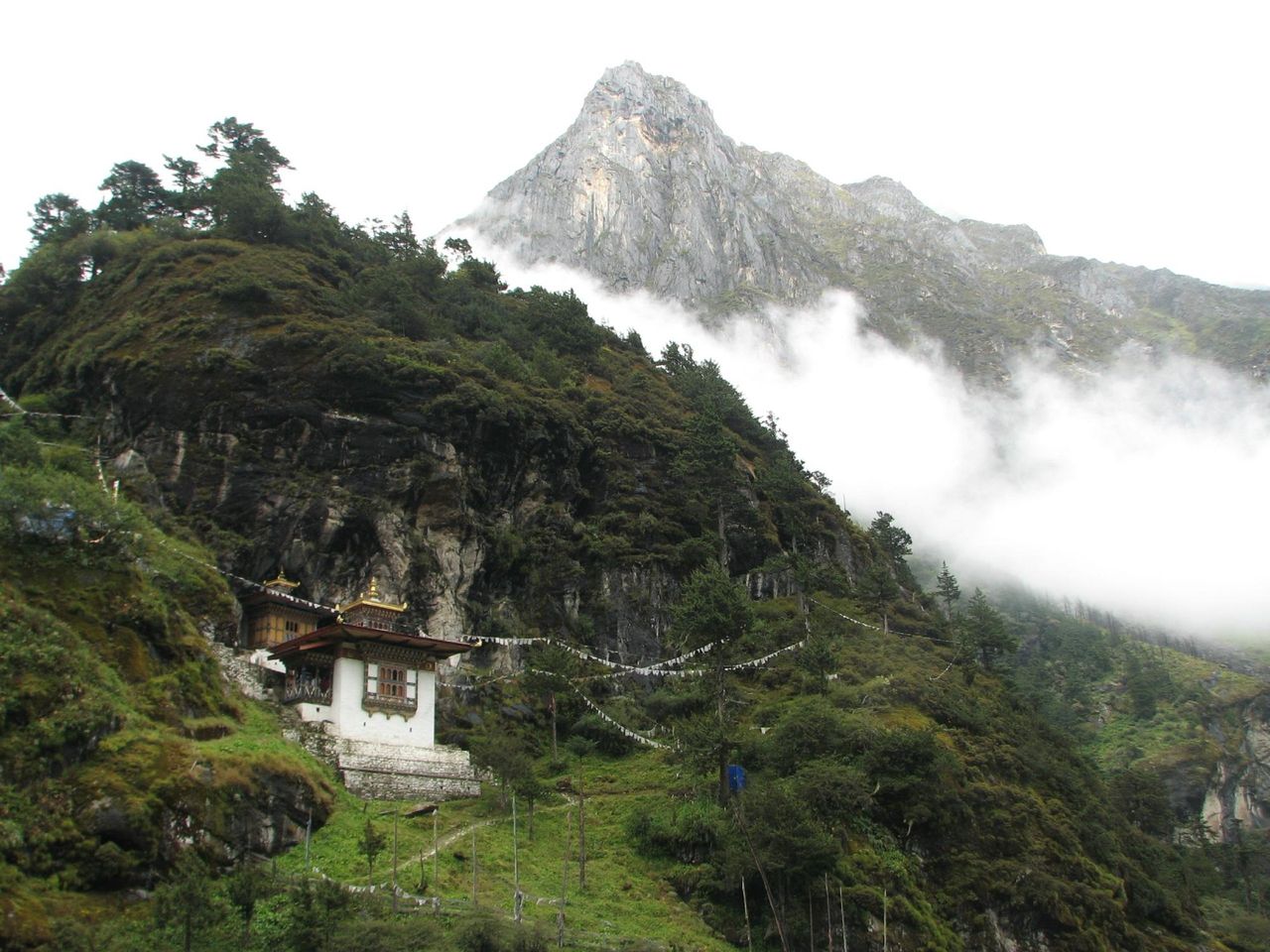 Entdecken Sie die versteckten Schätze von Mongar: Bhutans bestgehütete Geheimnisse.