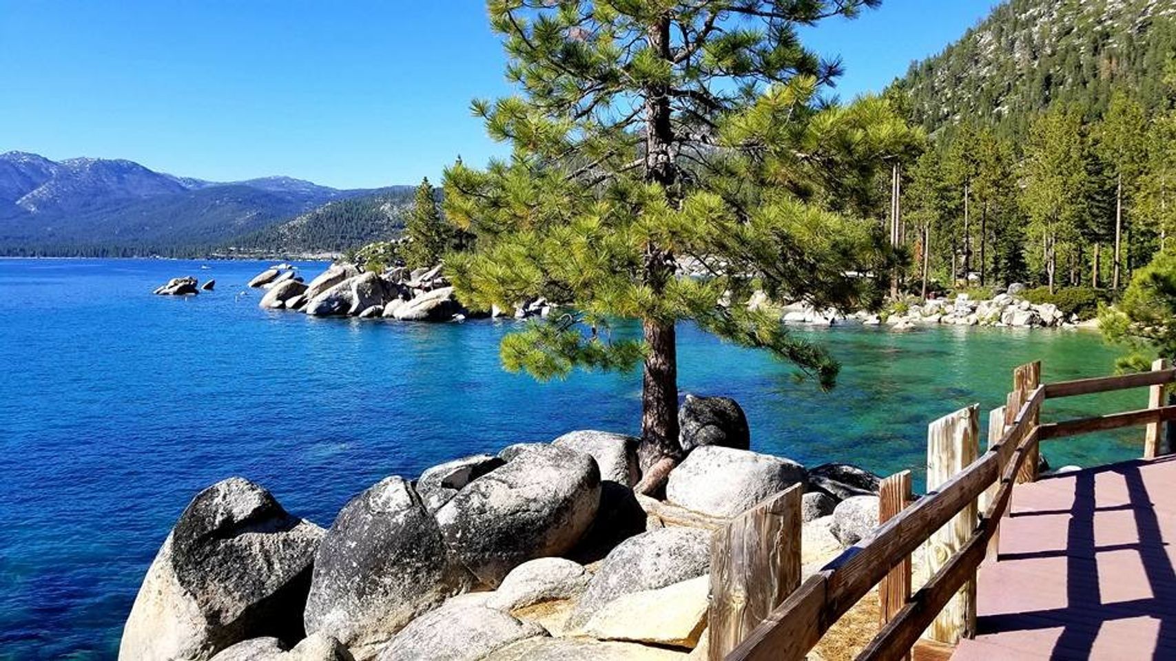 Découvrez la magie de Sand Harbor: le joyau caché du lac Tahoe.