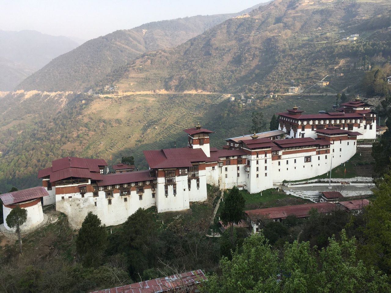Het Ontdekken van de Betoverende Wonderen van Trongsa, Bhutan