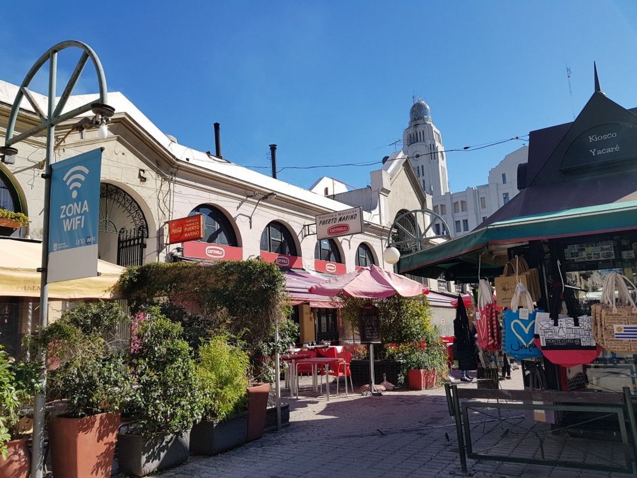 Visit the Mercado del Puerto